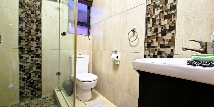 7 Bedroom Property for Sale in Country Club Western Cape